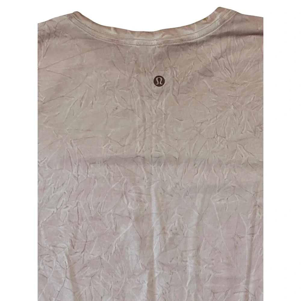 Lululemon Love‎ Crewneck T-Shirt CLOUDWASH PINK Size 8
